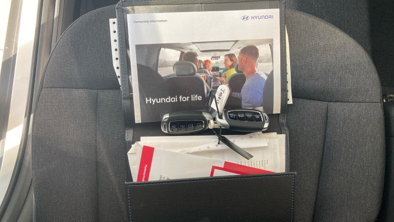 Hyundai INSTER 85kW 01 49kWh 5dr Auto Electric Hatchback